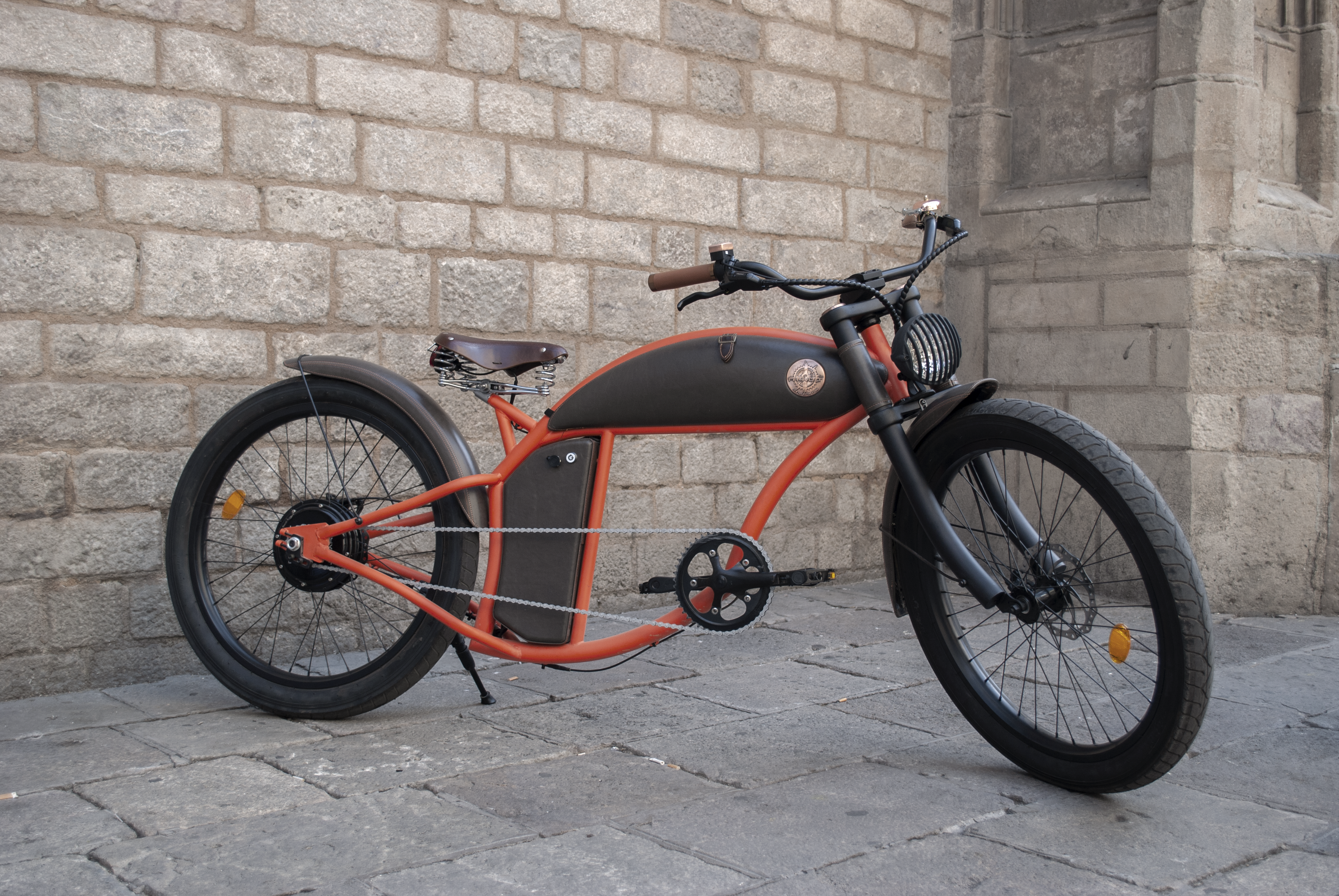 Vélo électrique Rayvolt Cruzer Orange