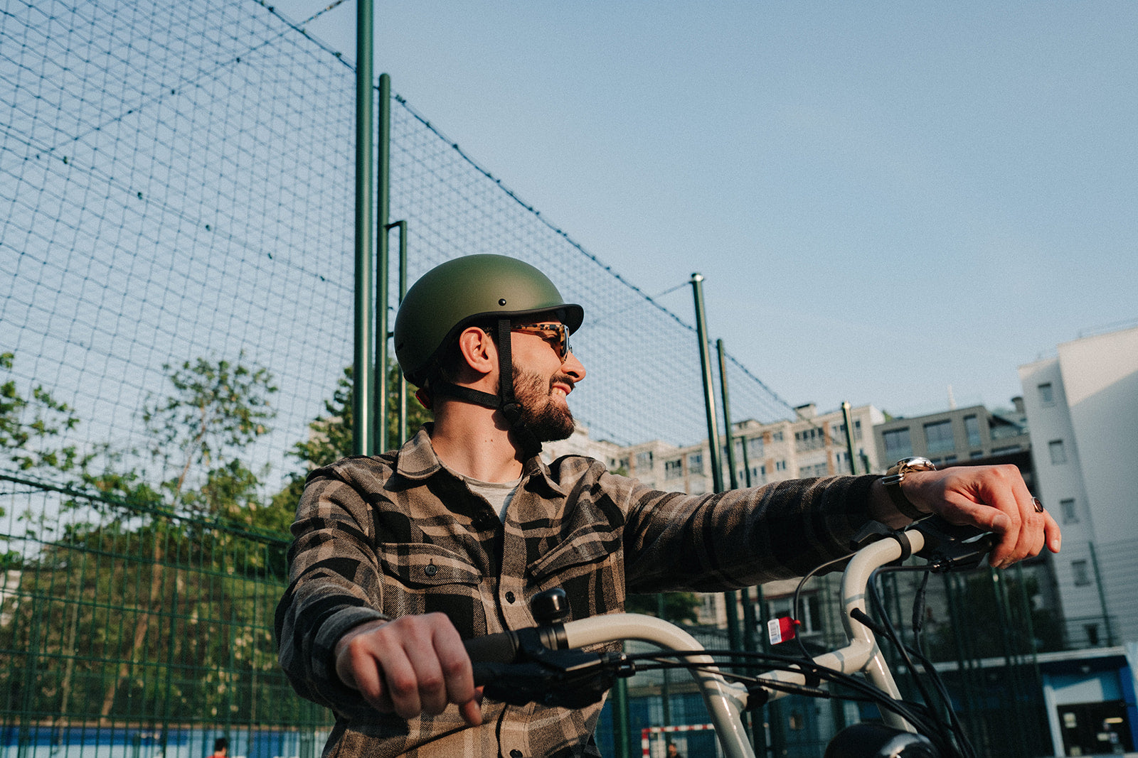 Mârkö Tempo Khaki Helmet