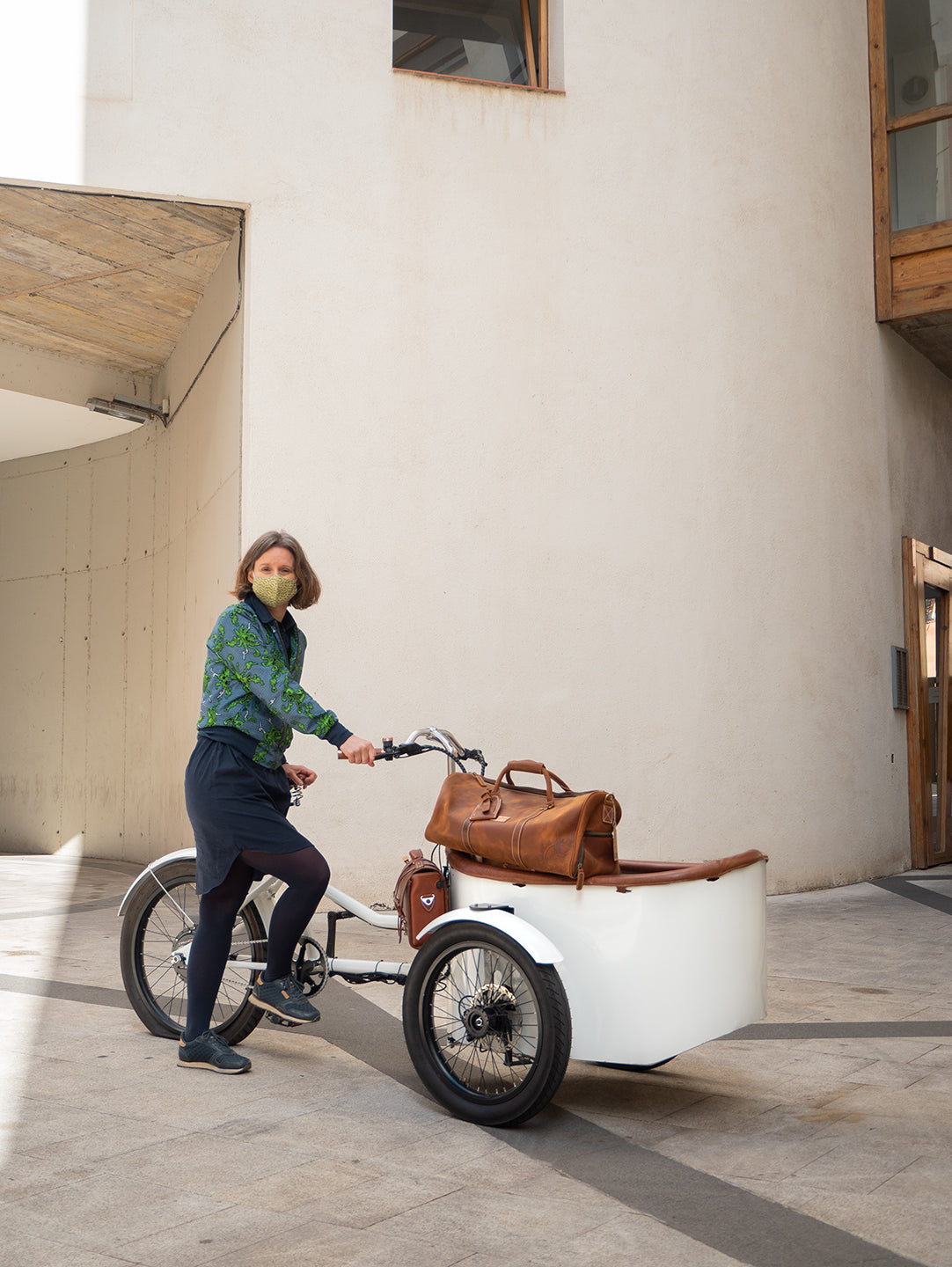 Vélo cargo électrique Rayvolt Trixie Blanc