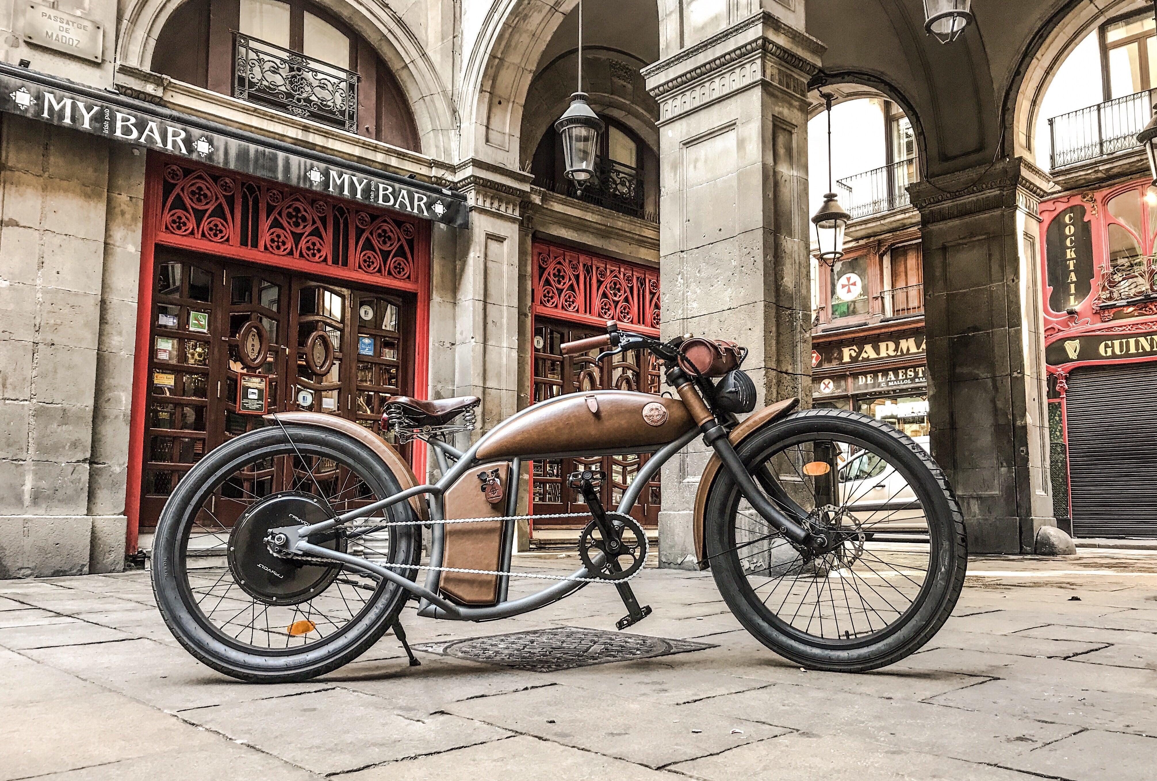 Vélo électrique Rayvolt Cruzer