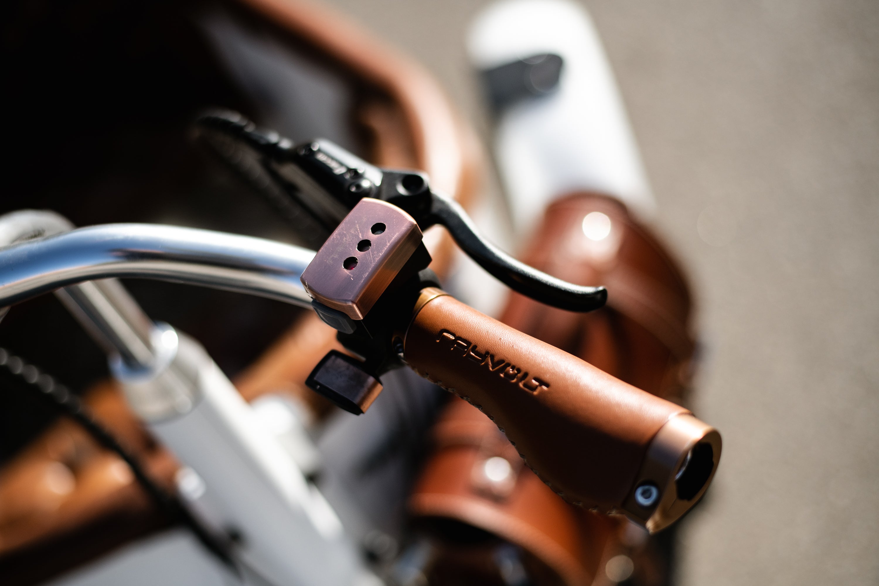 Vélo cargo électrique Rayvolt Trixie Blanc